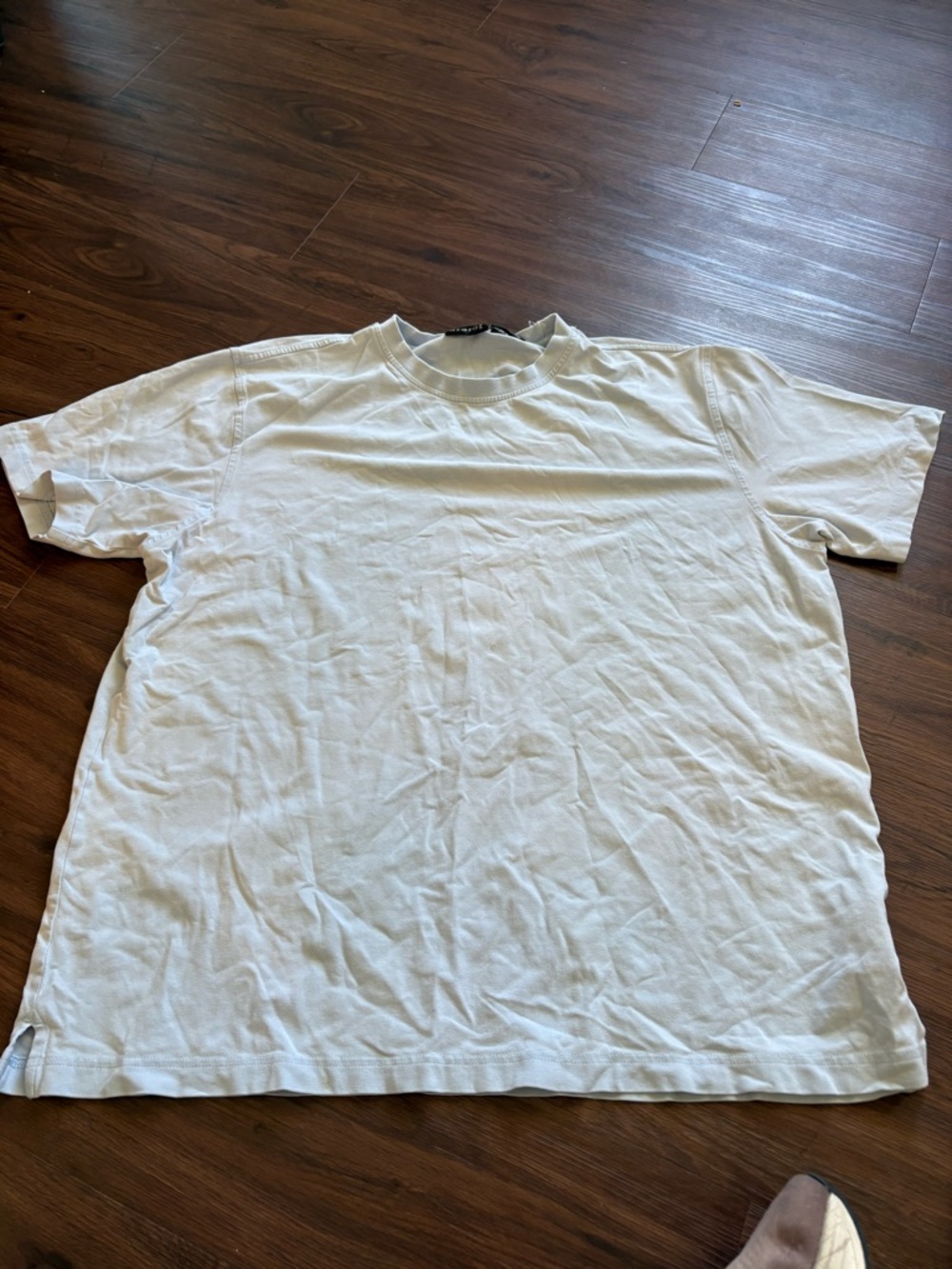 George White Short Sleeve Crew Neck T-Shirt